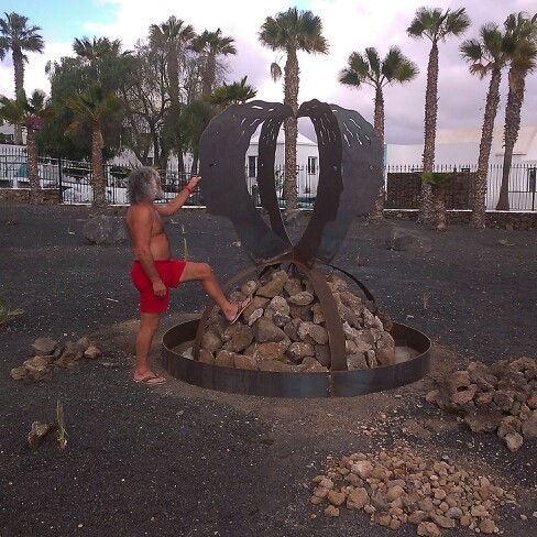 45131_624581420923355_479999166_n